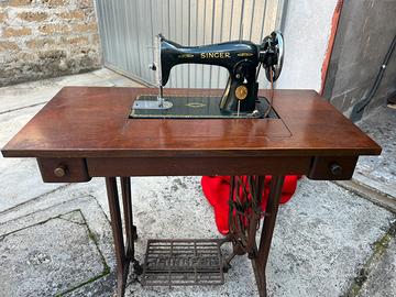 Macchina da cucire Singer anni 30