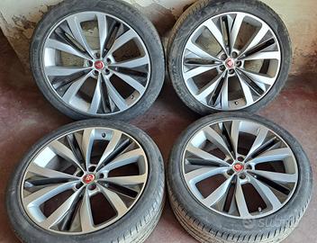 4 cerchi in lega 22 originali jaguar F-pace