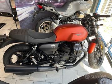 Moto Guzzi V7 IV