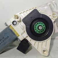 MOTORINO ALZAVETRO ANTERIORE SINISTRO MERCEDES Cla