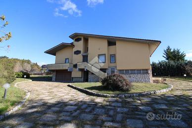 VILLA SINGOLA A CAMPOBASSO