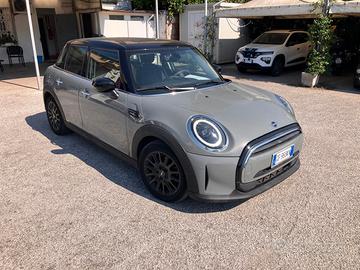 MINI ONE 1.5 102cv 5 Porte Camden Edition