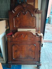 Letto matrimoniale legno massello antico 