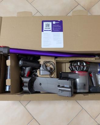 Dyson V7 aspirapolvere completo