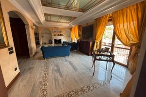 Parco sir- 5 vani+2acc. ristrutturato con p. auto