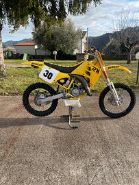 Suzuki rm 125