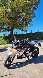 BMW g310 r