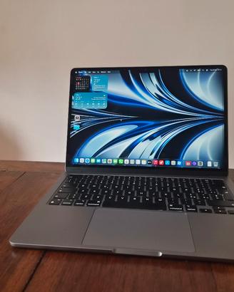 MacBook Air M2