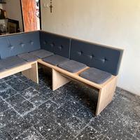 Panca angolare completa di cuscini