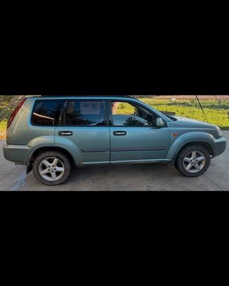 Nissan x-trail t30 prezzo  500€!