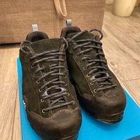 Scarpe trekking/avvicinamento