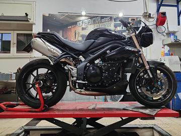 Triumph Speed triple 1050