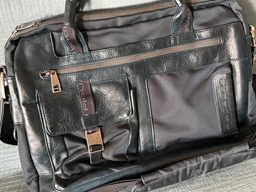 BORSA VENTIQUATTRORE PIQUADRO + AGENDA - PERFETTA