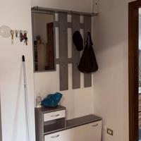 Mobile ingresso com scarpiera e attaccapanni