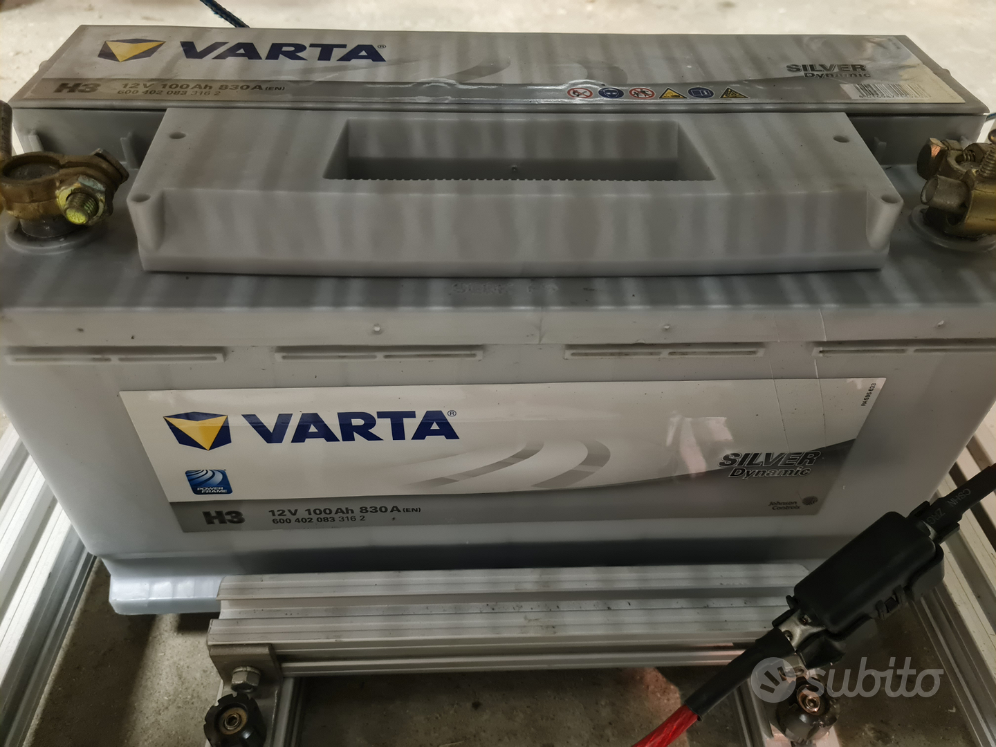 Vendita 600402083 (H3) VARTA, Batteria auto Varta 12V 100Ah 830A