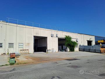 Immobile di 833 m² a Valsamoggia