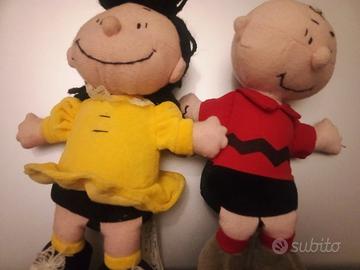Peanuts: peluche Charlie Brown e Lucy Van Pelt
