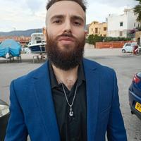 Disponibile per tanti lavori