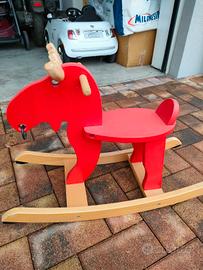 Cavalluccio a dondolo 