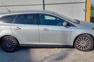Auto FORD FOCUS Station Wagon praticamente nuova