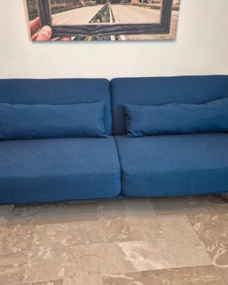 Divano 3 posti quasi nuovo