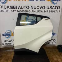Toyota CHR posteriore sinistro 2019