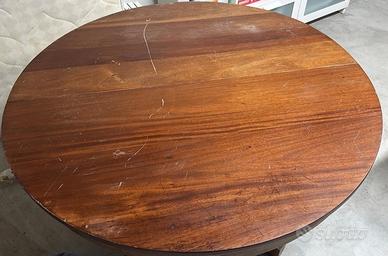 Tavolo in legno apribile