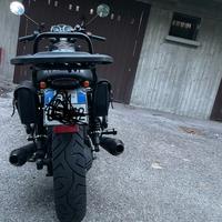 Moto guzzi v7 stone