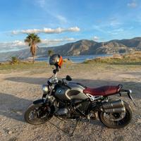 Bmw r nine t scramler