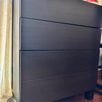 Comodino grande capiente