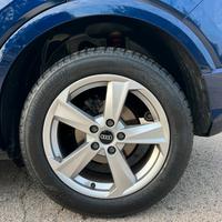Cerchi in lega Audi Q2 raggio 17 + 4 gomme