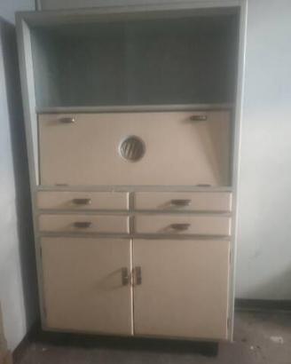 Dispensa cucina anni '50, vetri decorati e filtro