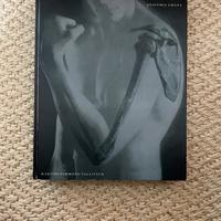 Libro di anatomia universitario