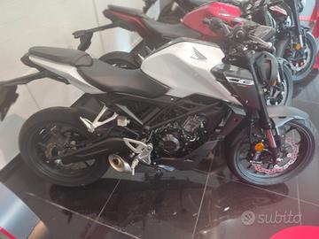 Honda CB 125 R nuove garanzia 6anni