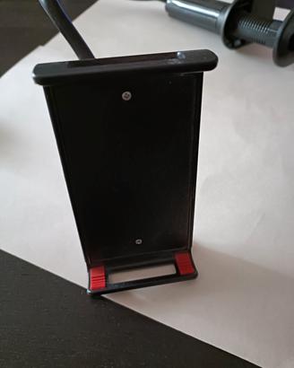 SUPPORTO UNIVERSALE per  Cellulare o Tablet 