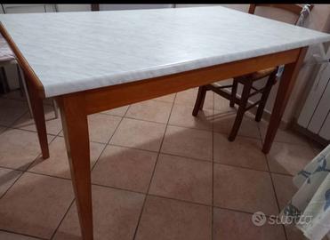 Tavolo da Cucina Rettangolare in Legno