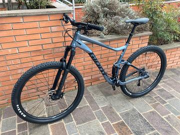 SALDI MTB Giant Biammortizzata STANCE 29-2