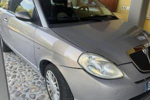 Lancia Y