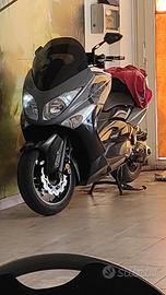 Yamaha Tmax 