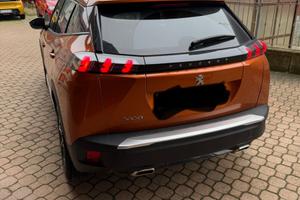 Peugeot 2008 1.2 130cv allure pack