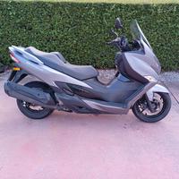 Suzuki Burgman 400