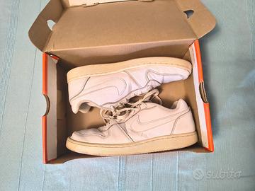 Scarpe Nike Ebernon Low unisex, un classico intram