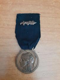 Militaria, Medaglia -al Merito