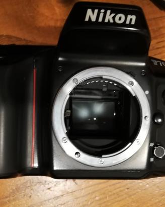 Nikon F70