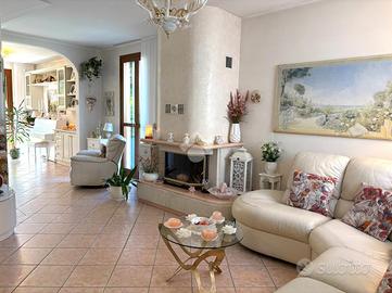 PORZIONE DI BIFAMILIARE A VENEZIA