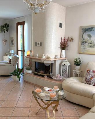 PORZIONE DI BIFAMILIARE A VENEZIA