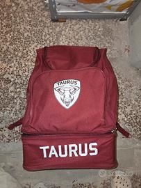 zaino e abbigliamento calcio