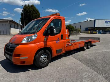 Carro attrezzi super ribassato