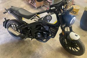 BENELLI LEONCINO 250