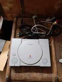 Vecchia consolle Sony Playstation 1